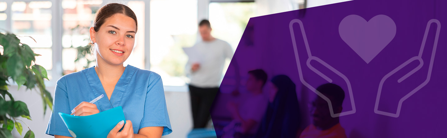 Pflege Header: Pflegerin mit Dokumentation/Unterlagen